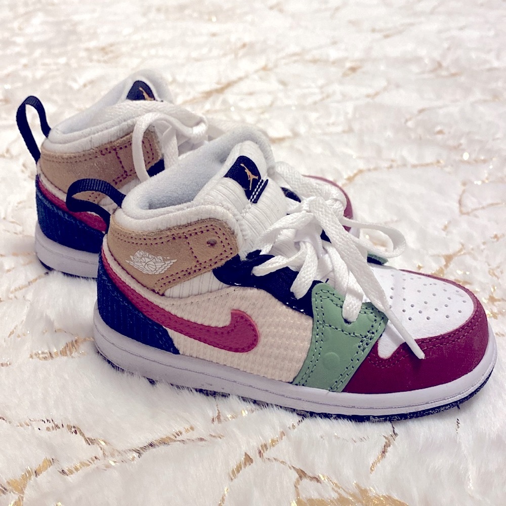 Jordan 1 Mid SE (TD)